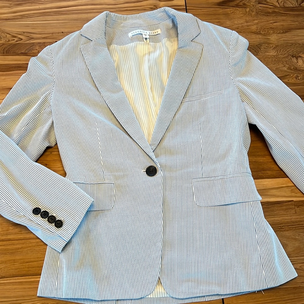 Veronica Beard seersucker blazer. Size 6. Perfect condition